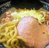 「油そば（小）　700円」@兎に角 松戸店の写真