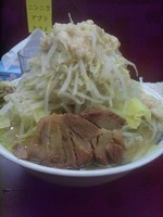 「ラーメン大（ヤサイ、アブラ、ニンニクちょっと、スマイル）」@らーめん豚喜 川口店の写真