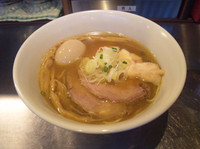 「かなで煮干らーめん・980円」@麺創研かなで 府中本店の写真