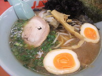 「限定にぼとん780円＋岩海苔」@ラーメン山岡家 笛吹店の写真