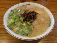 「辛子きくらげラーメン」@長浜ラーメン 鷹の写真
