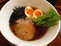 「醤油らーめん＋半熟味玉（￥700＋クーポン）」@富志夢の写真
