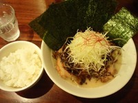 「全部乗せ塩とんこつ（千円）、マー油・ライス・替玉」@麺屋 蓮花の写真