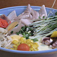 「豚蛸足ラーメン、大盛800円」@肥後っ子 大石家の写真