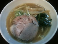 「塩ラーメン（７５０円）」@らーめん紬麦の写真