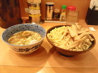 「つけ麺普通850円+メンマ150円」@六厘舎の写真