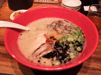 「赤丸新味￥850+替え玉￥120」@博多一風堂 駒沢公園店の写真