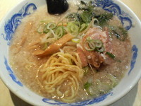 「らーめん(太麺)」@麺屋 亥龍の写真
