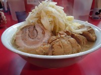 「小ラーメン豚入り（ニンニク少し）750円」@麺屋 桐龍の写真