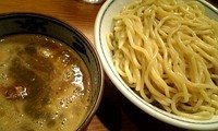 「濃厚煮干つけ麺 780円 ＋特盛 無料」@月と鼈の写真