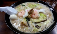 「ちゃんぽん（太麺）」@博多ラーメン とんこつ家の写真
