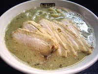 「ニボシオブットイメン（ネギ類抜き）＋焼豚、750円＋200円」@トリシオブットイメン 井の庄の写真