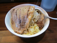 「ラーメン680円、豚リブテキサス300円」@ラーメンアキラの写真