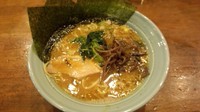 「ラーメン(麺固め味濃いめ)600円」@横浜家 南幸店の写真