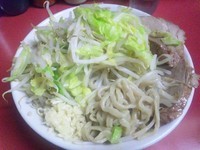 「小ラーメン豚入り￥750」@ラーメン二郎 桜台駅前店の写真