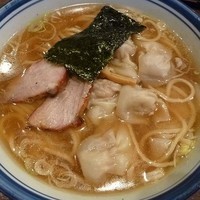 「わんたんめん醤油」@麺屋 はやしまるの写真