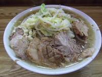 「小豚ラーメン(750円)」@ラーメン二郎 赤羽店の写真