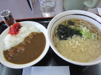 「朝カレーセット（そば大盛）　340円」@山田うどん食堂 上横場店の写真