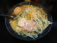 「味噌らぁめん(大盛)+味玉(700円+クーポン)」@麺処 くるり 高田馬場店の写真