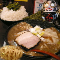 「煮干しラーメン 680円 + ごはん 50円（大盛＆お替り）」@すごい煮干ラーメン凪 渋谷東口店の写真