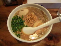 「赤鶏らーめん　大盛(￥800)」@鶏の穴の写真