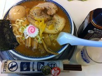 「大勝軒らーめん（中盛）+黒烏龍茶」@らーめん 凌駕の写真