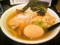 「比内地鶏　魚醤（味玉入り）」@麺屋 浅草 賢武の写真