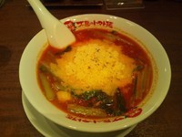 「太陽のチーズラーメン＋らぁリゾ」@太陽のトマト麺 Next 新宿ミロードの写真