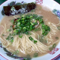 「ラーメン￥６５０＋替玉￥１５０（バリカタ）」@よかろうもんの写真