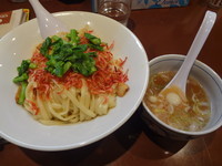 「塩油そば（お花見バージョン）」@UNDER GROUND RAMENの写真