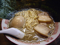 「【本日限定】なんとかウルメソバ（玉葱抜き）＋味玉、800円」@中華ソバ 伊吹の写真