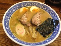 「特製中華そば」@中華そば 青葉 飯田橋店の写真