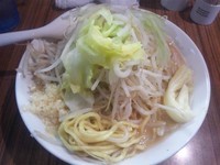 「【4月限定】ガッツリ味噌(中盛・ヤサイ、ニンニク) ￥700」@中華そば 伝堂の写真