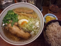 「和風柚子柳麺【700円】　茶飯【150円】」@麺屋ひょっとこの写真