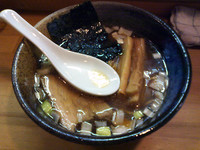 「らーめん(750円)」@七重の味の店 めじろ 藤沢店の写真