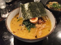 「ラーメン（脂多め）」@横濱家 師岡店の写真