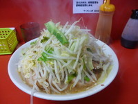「大ラーメン豚入り　ニンニク」@ラーメン二郎 仙台店の写真