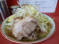 「大ラーメン豚入り　ニンニク」@ラーメン二郎 小岩店の写真