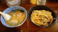 「味玉つけ麺並盛（750円）焙煎全粒平打麺」@つけ麺 紅葉の写真