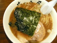 「醤油らーめん」@らーめん むつみ屋 亀戸店の写真