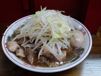 「小ラーメン+煮玉子【750円】」@ザ・ラーメンスモールアックスの写真