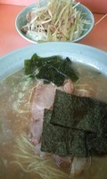 「ラーメン＋餃子　５００円 ネギご飯２５０円」@ラーメンショップ 橋戸店の写真