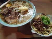 「ラーメン+白炙り750円」@ラーメン富士丸 明治通り都電梶原店の写真