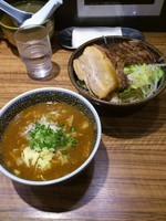 「ミニカレーつけ麺(野菜少なめ)+ステーキ」@ラーメン燈郎の写真