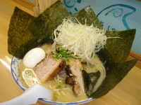 「全部入り塩らぁ麺」@波（シー）の写真