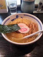 「塩らーめん」@たけちゃんにぼしらーめん 府中店の写真