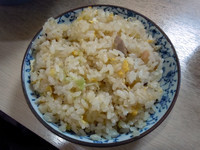 「塩ラーメン￥６００＋半炒飯￥１００（ランチサービス）」@元祖 札幌や 新宿店の写真