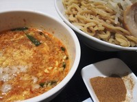 「辛つけ麺850円＋中盛り100円＋魚粉50円」@ジャンクガレッジ 甲府昭和店の写真