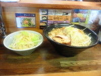 「ラーメン大盛+ヤサイ増し（100円）」@創作らーめん 小川流 二本松店の写真