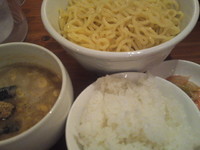 「C定食 (つけめん、ライス、キムチ) 780円」@麺道 ともよし 東三国店の写真